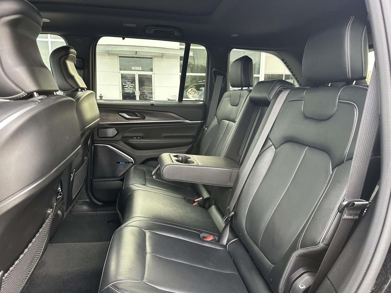 2022 Jeep Grand Cherokee Overland Woodbridge VA