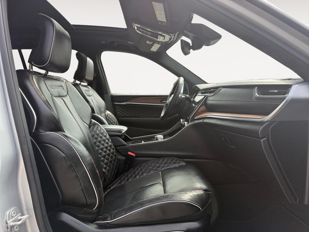 2022 Jeep Grand Cherokee Summit, HEATED/VENTILATED SEATS, HEATED REAR SEATS, MCINTOSH SPEAKERS, UNIVERSAL GARAGE DOOR OPENER, APPLE CARPLAY/ANDROID AUTO, BACKUP CAMERA, POWER FOLDING MIRRORS, POWER LIFTGATE, MOONROOF, NAVIGATION, CLEAN CARFAX, ONLY 1 OWNER! Norfolk VA 2022 Jeep Grand Cherokee Summit, HEATED/VENTILATED SEATS, HEATED REAR SEATS, MCINTOSH SPEAKERS, UNIVERSAL GARAGE DOOR OPENER, APPLE CARPLAY/ANDROID AUTO, BACKUP CAMERA, POWER FOLDING MIRRORS, POWER LIFTGATE, MOONROOF, NAVIGATION, CLEAN CARFAX, ONLY 1 OWNER! Norfolk VA