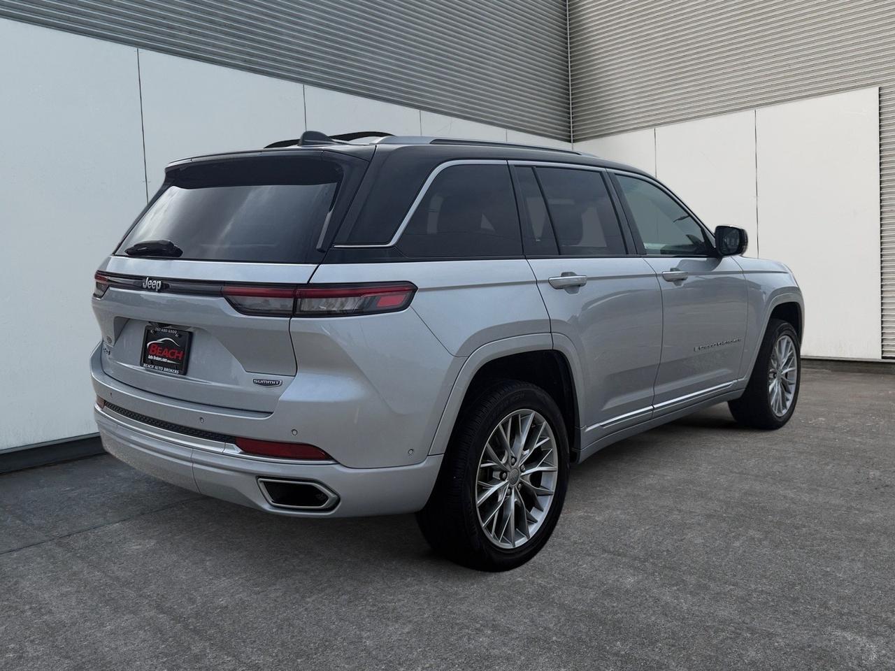 2022 Jeep Grand Cherokee Summit, HEATED/VENTILATED SEATS, HEATED REAR SEATS, MCINTOSH SPEAKERS, UNIVERSAL GARAGE DOOR OPENER, APPLE CARPLAY/ANDROID AUTO, BACKUP CAMERA, POWER FOLDING MIRRORS, POWER LIFTGATE, MOONROOF, NAVIGATION, CLEAN CARFAX, ONLY 1 OWNER! Norfolk VA 2022 Jeep Grand Cherokee Summit, HEATED/VENTILATED SEATS, HEATED REAR SEATS, MCINTOSH SPEAKERS, UNIVERSAL GARAGE DOOR OPENER, APPLE CARPLAY/ANDROID AUTO, BACKUP CAMERA, POWER FOLDING MIRRORS, POWER LIFTGATE, MOONROOF, NAVIGATION, CLEAN CARFAX, ONLY 1 OWNER! Norfolk VA