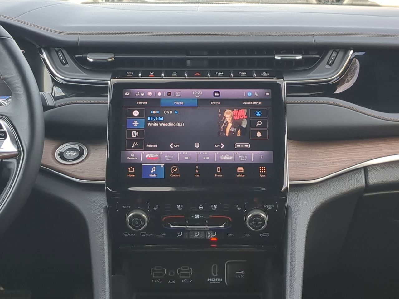 2022 Jeep Grand Cherokee Summit Appleton WI