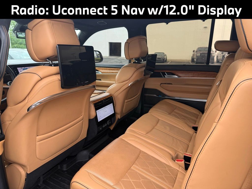 2022 Jeep Grand Wagoneer Series III