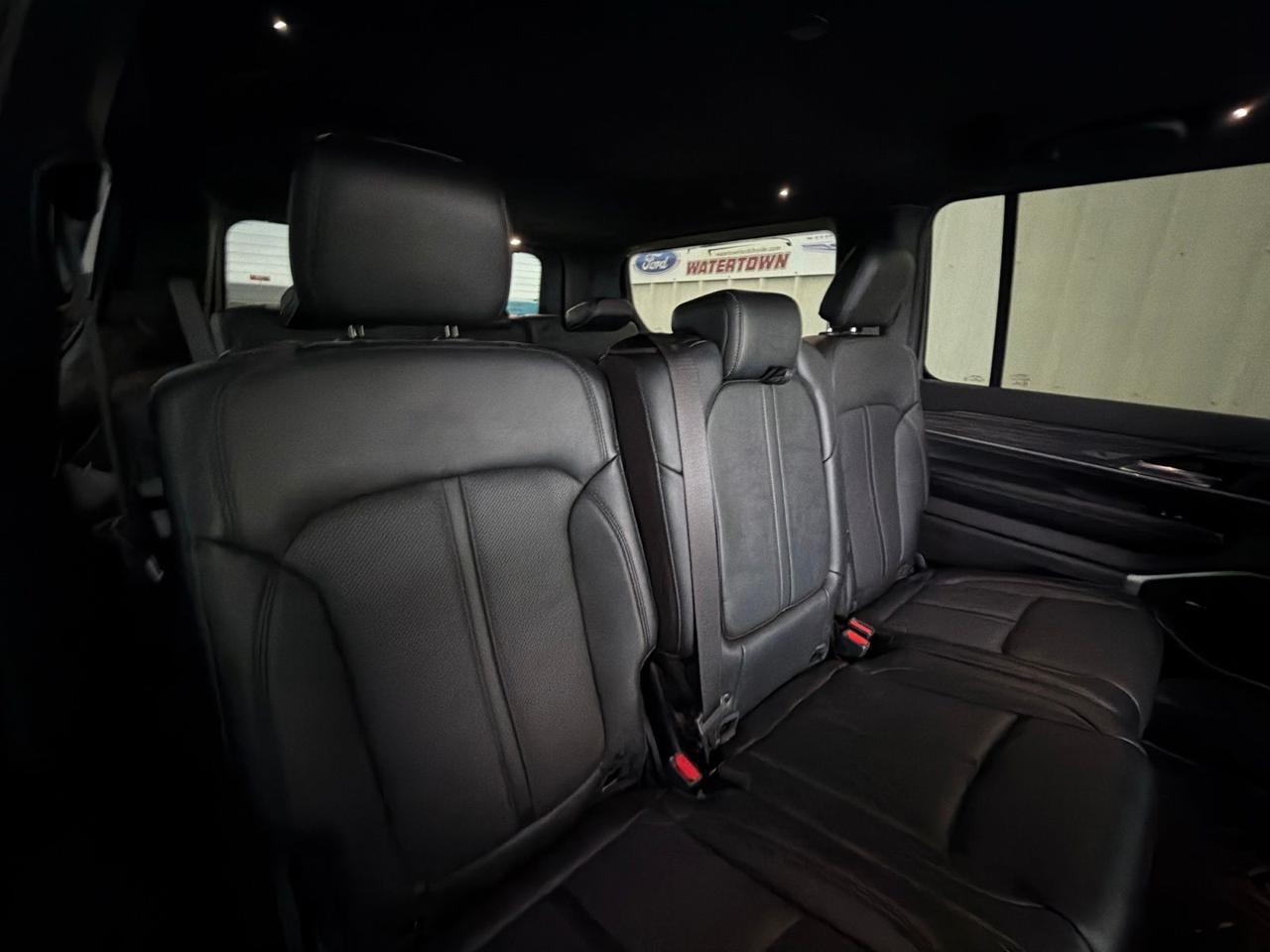 2022 Jeep Wagoneer Series III Watertown SD 2022 Jeep Wagoneer Series III Watertown SD