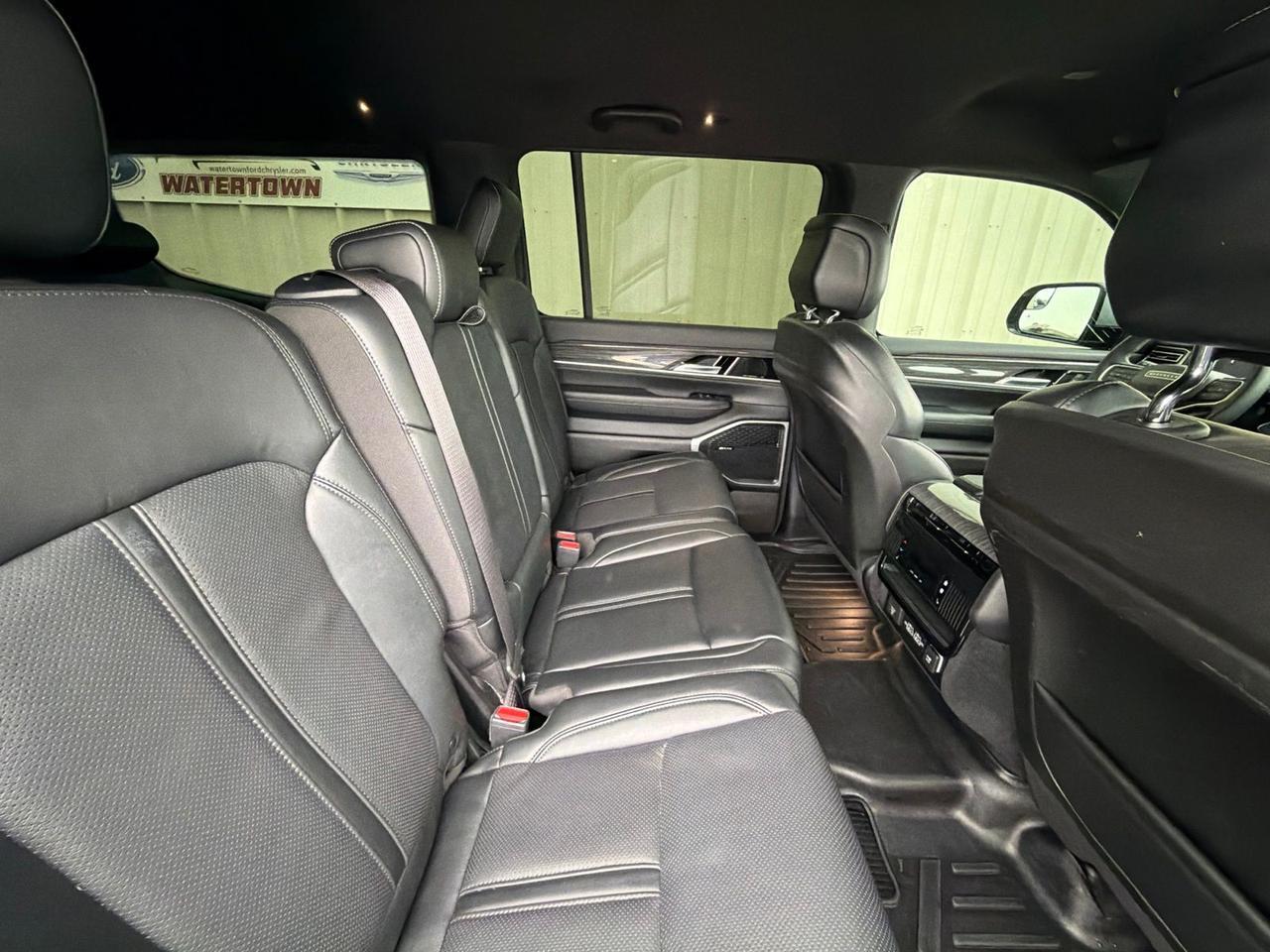 2022 Jeep Wagoneer Series III Watertown SD 2022 Jeep Wagoneer Series III Watertown SD