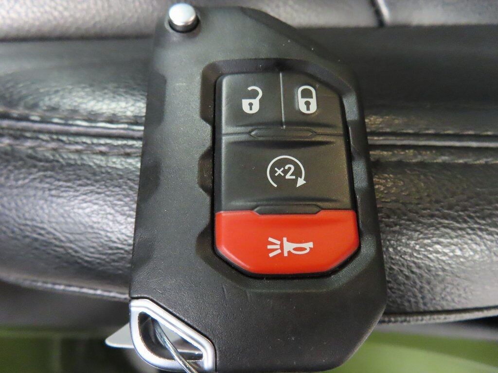 2022 Jeep Wrangler 4x4 Unlimited Sahara Fond du Lac WI 2022 Jeep Wrangler 4x4 Unlimited Sahara Fond du Lac WI