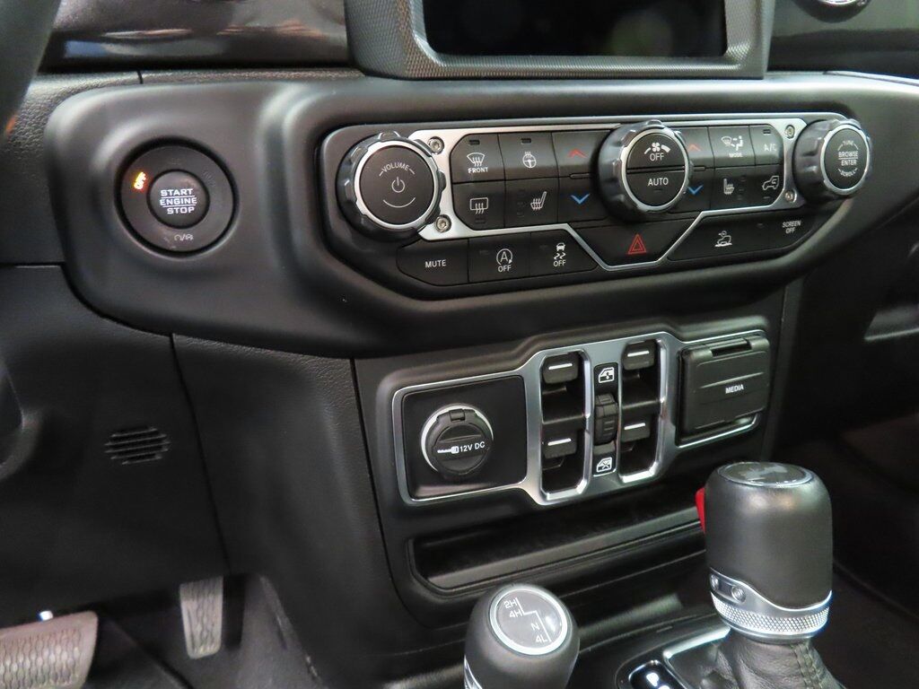 2022 Jeep Wrangler 4x4 Unlimited Sahara Fond du Lac WI 2022 Jeep Wrangler 4x4 Unlimited Sahara Fond du Lac WI