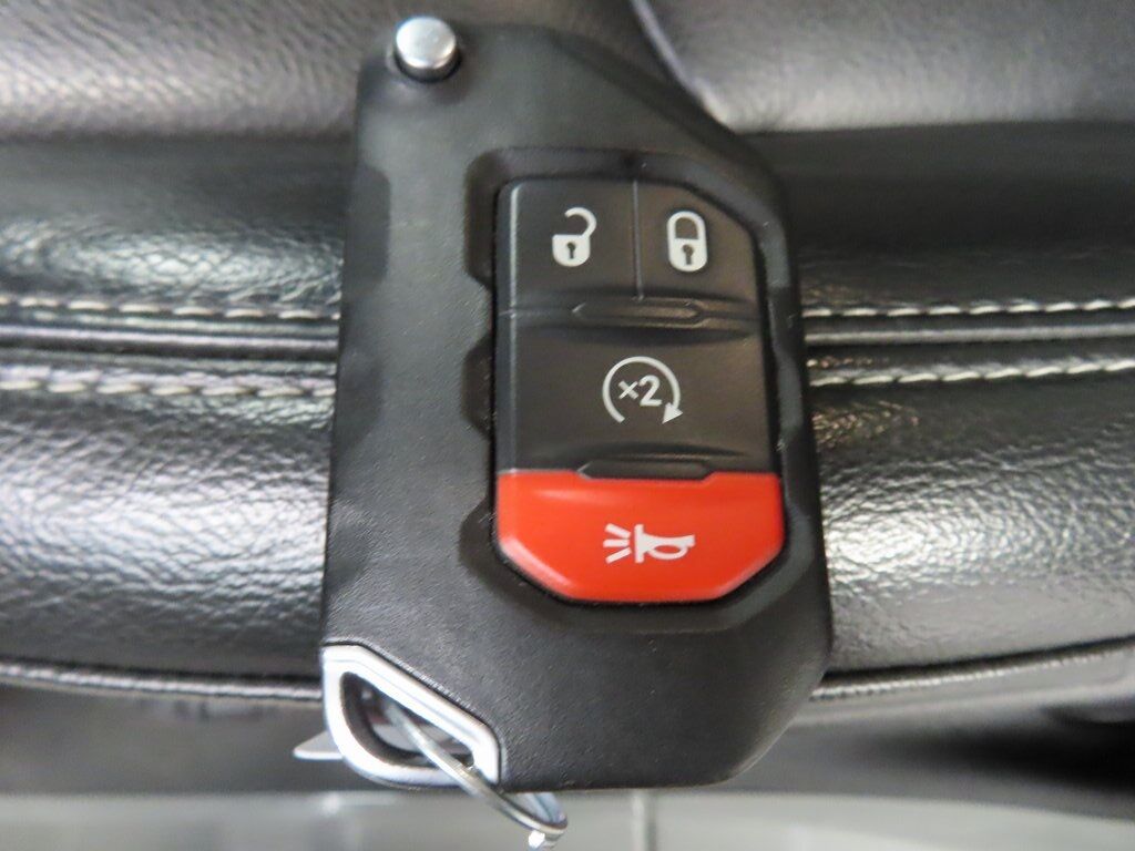 2022 Jeep Wrangler 4x4 Unlimited Sahara Fond du Lac WI 2022 Jeep Wrangler 4x4 Unlimited Sahara Fond du Lac WI