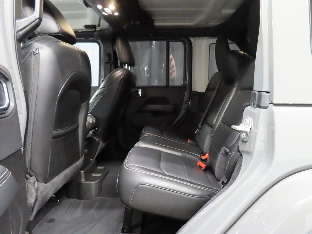 2022 Jeep Wrangler 4x4 Unlimited Sahara Fond du Lac WI 2022 Jeep Wrangler 4x4 Unlimited Sahara Fond du Lac WI