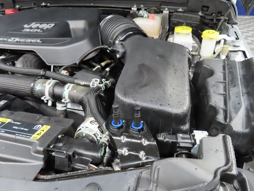 2022 Jeep Wrangler 4x4 Unlimited Sahara Fond du Lac WI 2022 Jeep Wrangler 4x4 Unlimited Sahara Fond du Lac WI