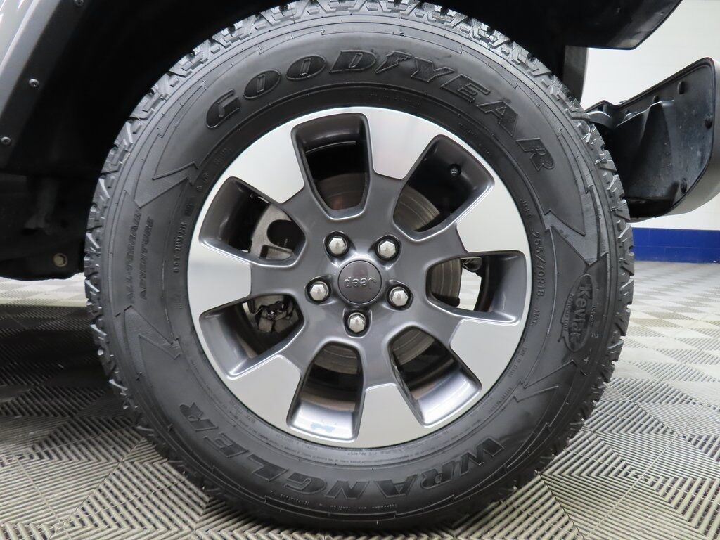 2022 Jeep Wrangler 4x4 Unlimited Sahara Fond du Lac WI 2022 Jeep Wrangler 4x4 Unlimited Sahara Fond du Lac WI