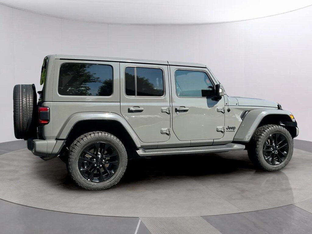 2022 Jeep Wrangler Unlimited Sahara High Altitude w/Preferred Pkg San Clemente CA