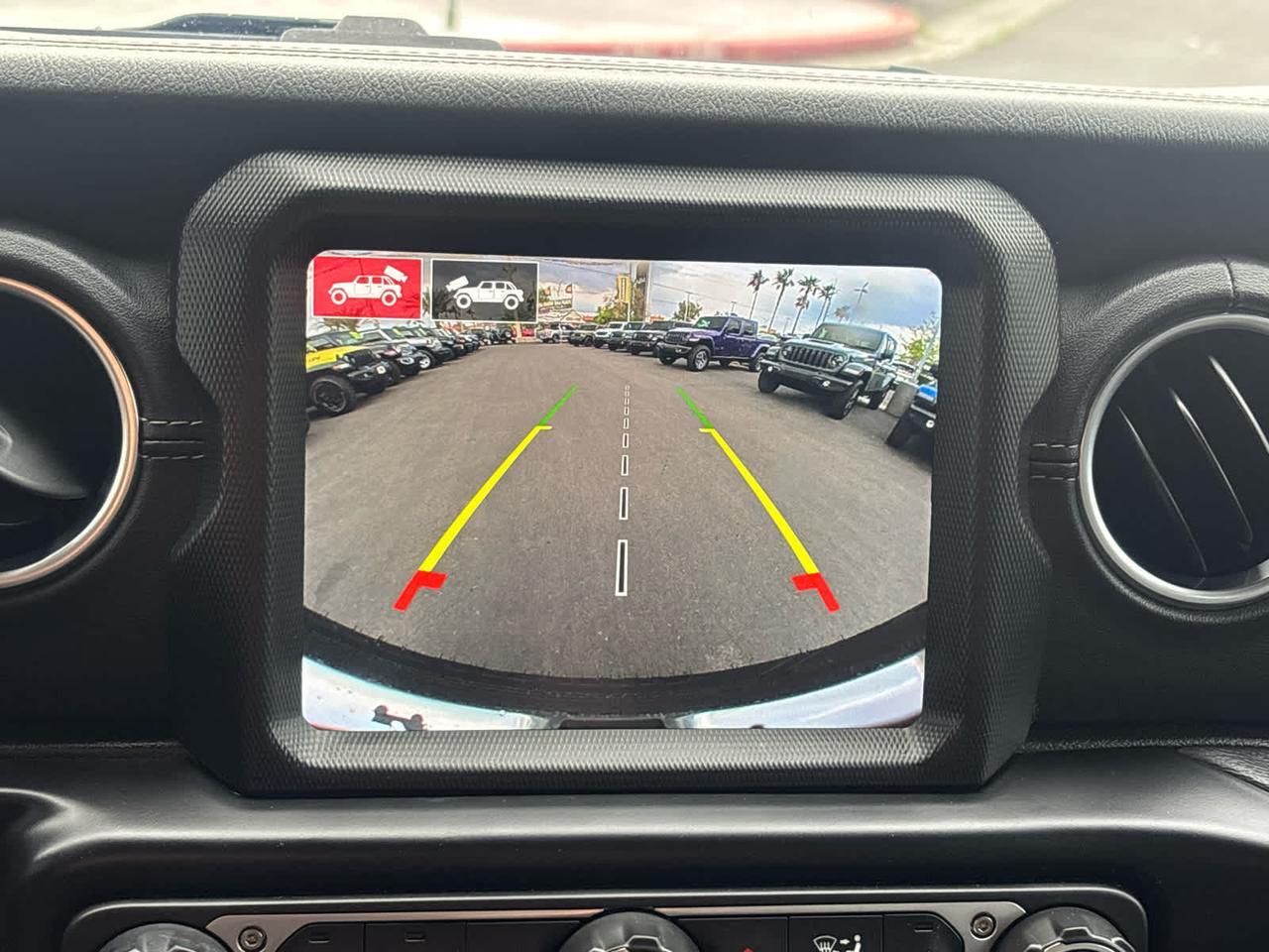 2022 Jeep Wrangler Unlimited Sahara Irving TX