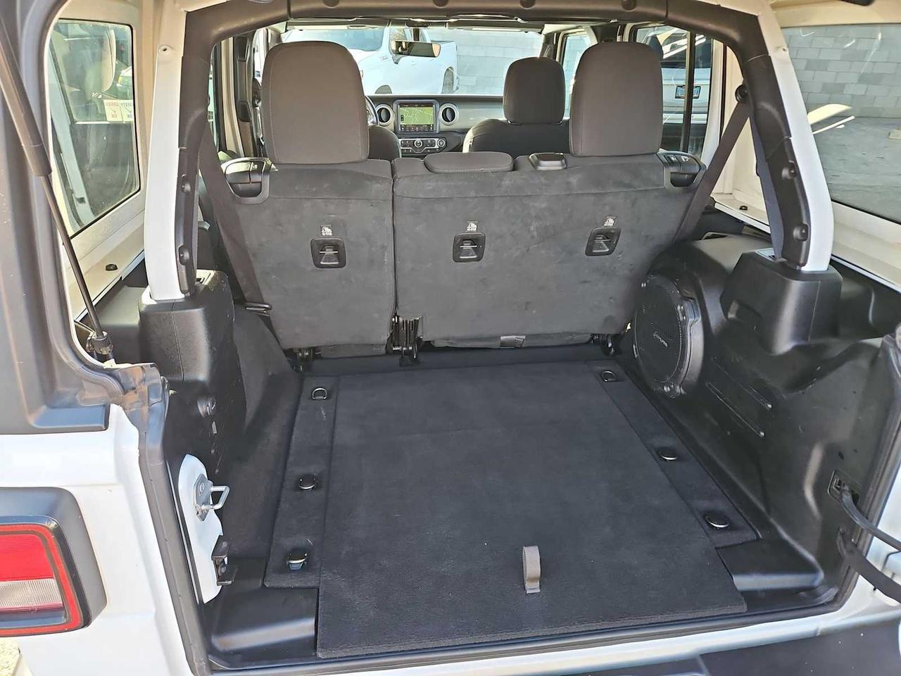 2022 Jeep Wrangler Unlimited Sahara Irving TX