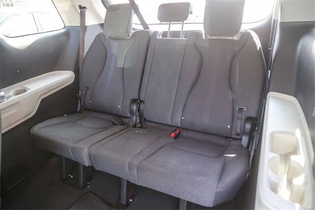 2022 Kia Carnival LX Glendale CA 2022 Kia Carnival LX Glendale CA