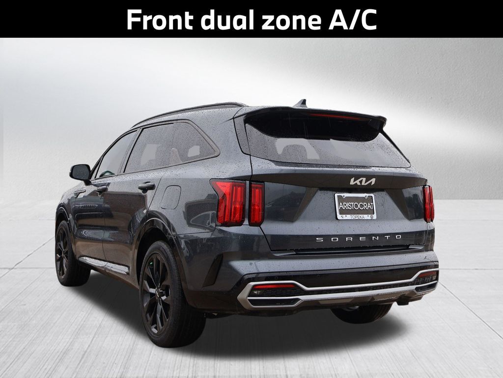 2022 Kia Sorento SX