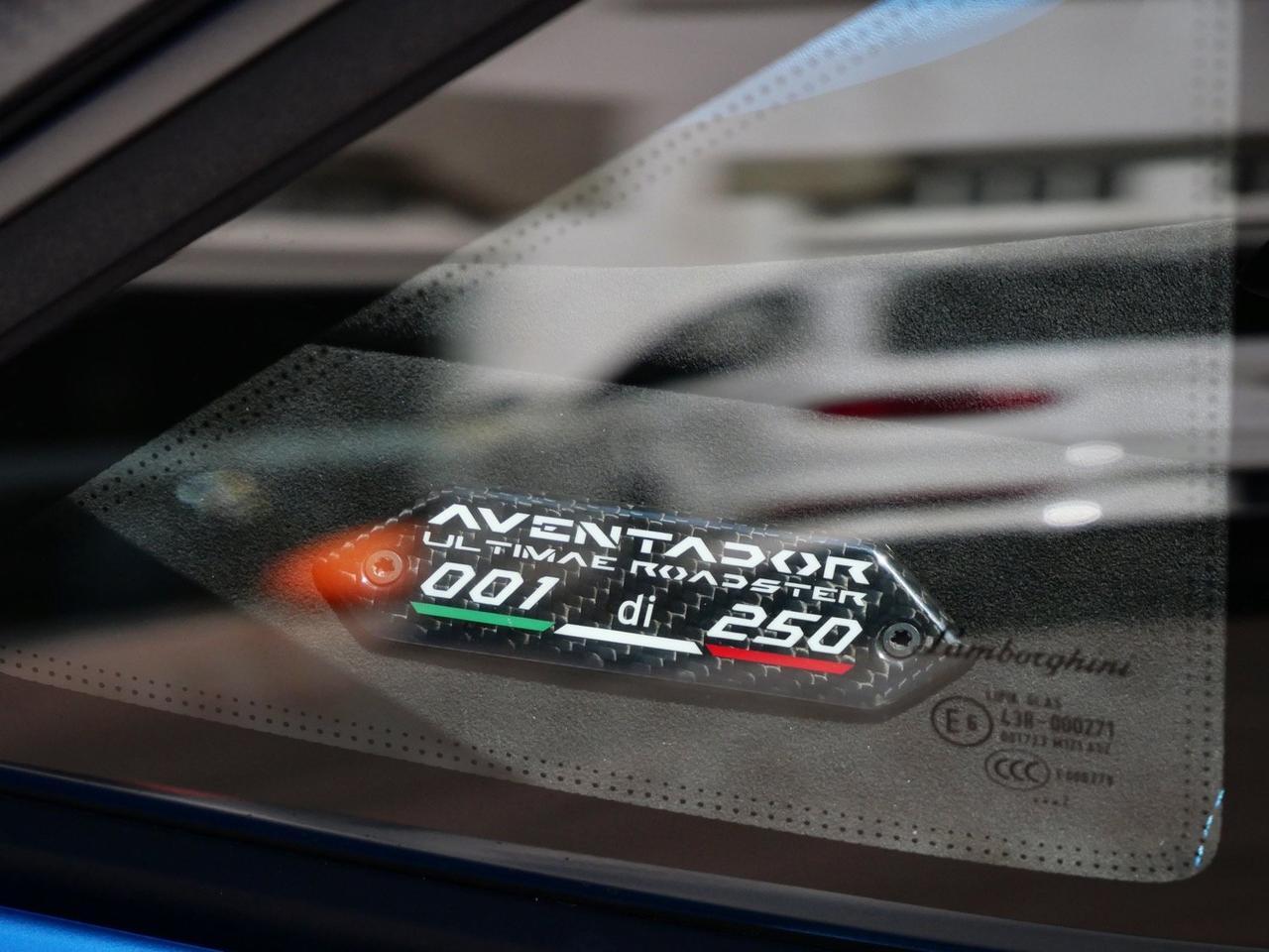 2022 Lamborghini Aventador Roadster LP 780-4 Ultimae LP 780-4 Ultimae Lawrence KS