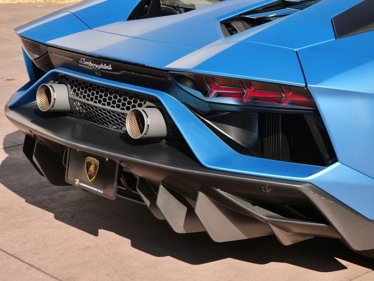 2022 Lamborghini Aventador Roadster LP 780-4 Ultimae LP 780-4 Ultimae Lawrence KS