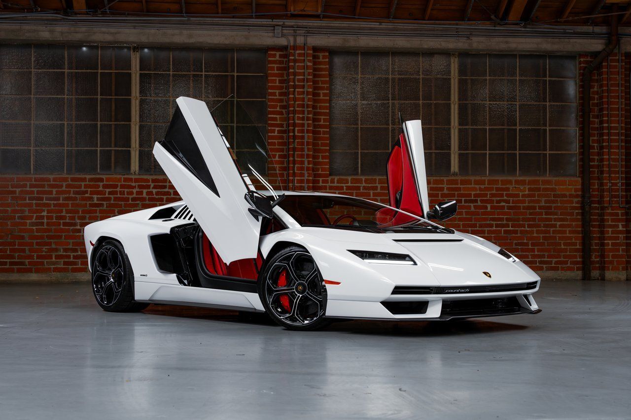 2022 Lamborghini Countach