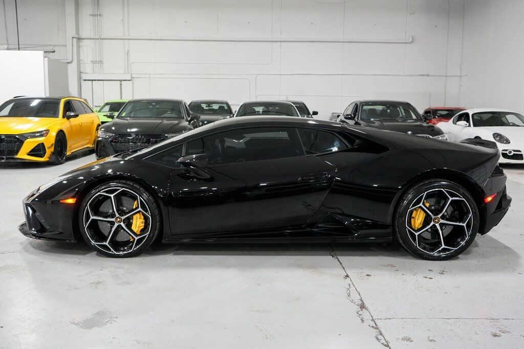 2022 Lamborghini Huracan EVO Base 2022 Lamborghini Huracan EVO Base