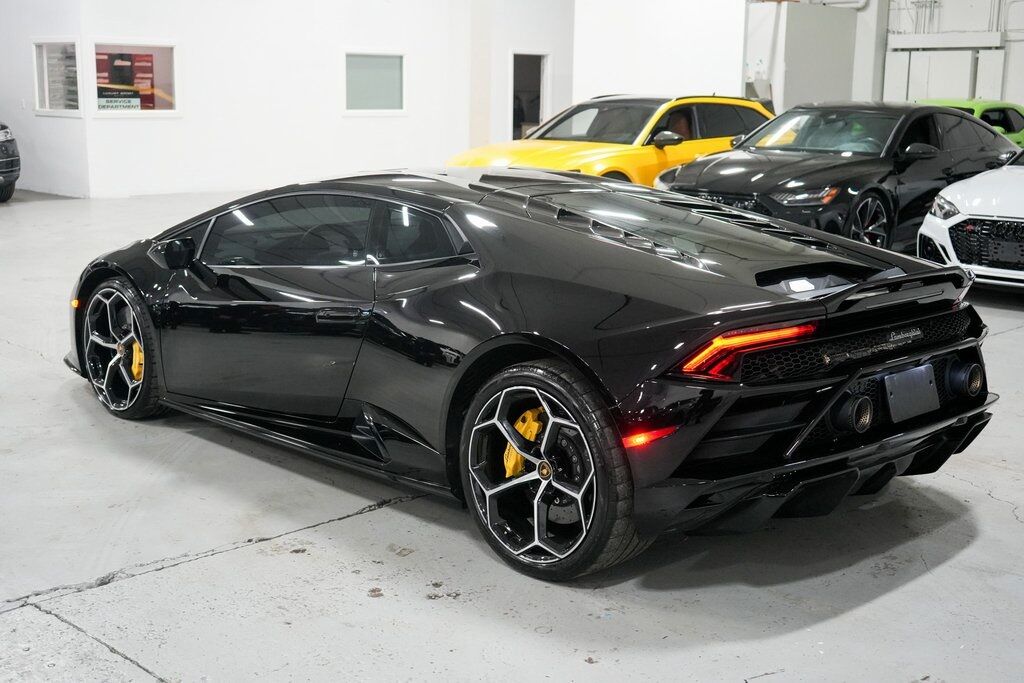 2022 Lamborghini Huracan EVO Base 2022 Lamborghini Huracan EVO Base