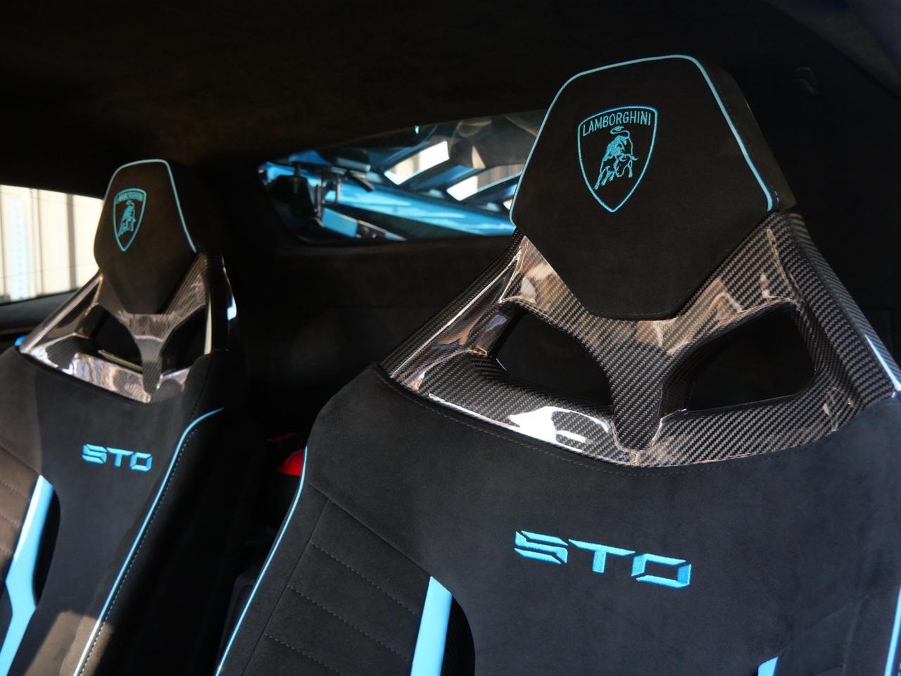 2022 Lamborghini Huracan STO Base Base Lawrence KS