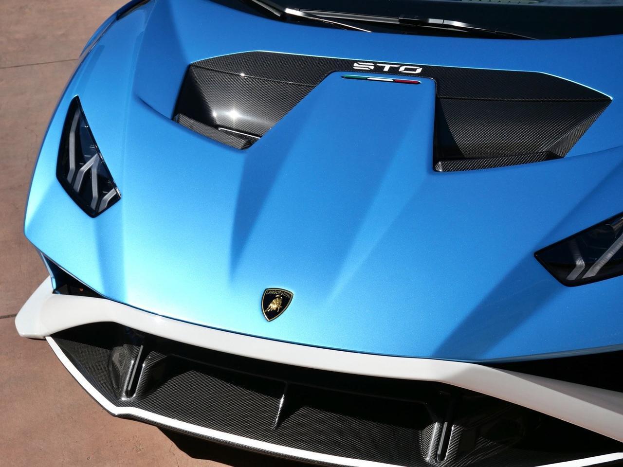 2022 Lamborghini Huracan STO Base Base Lawrence KS