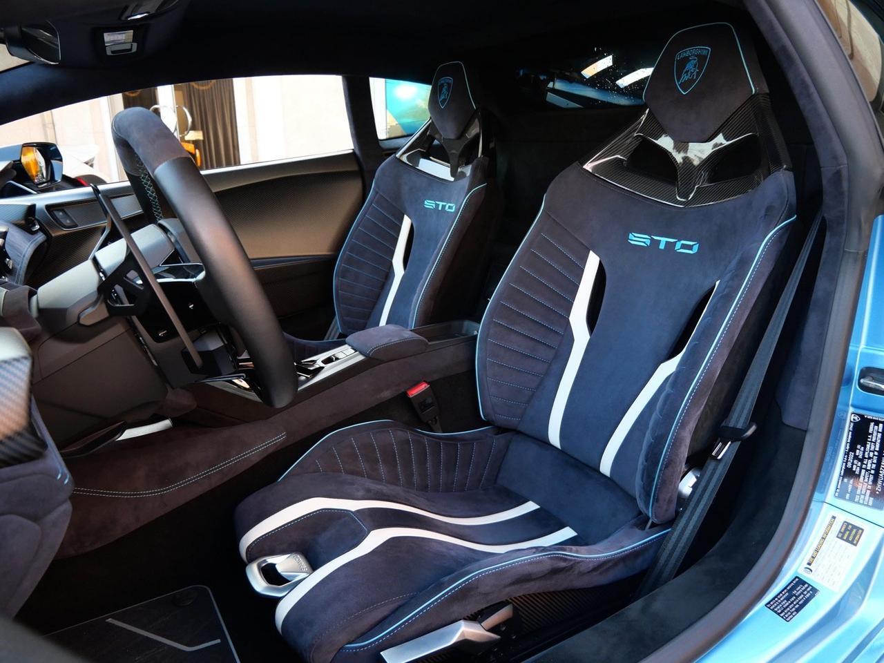 2022 Lamborghini Huracan STO Base Base Lawrence KS