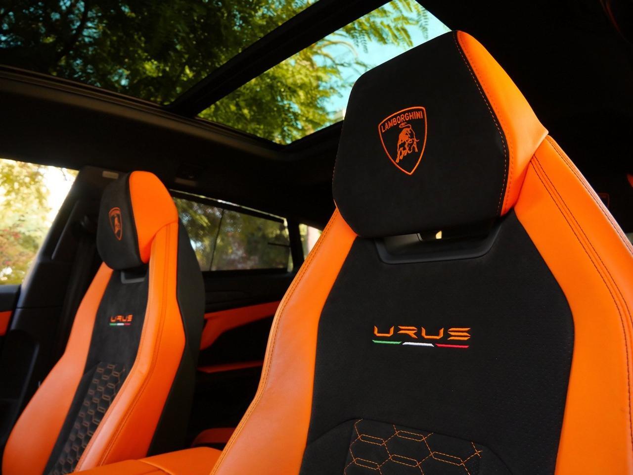 2022 Lamborghini Urus Base Base Lawrence KS