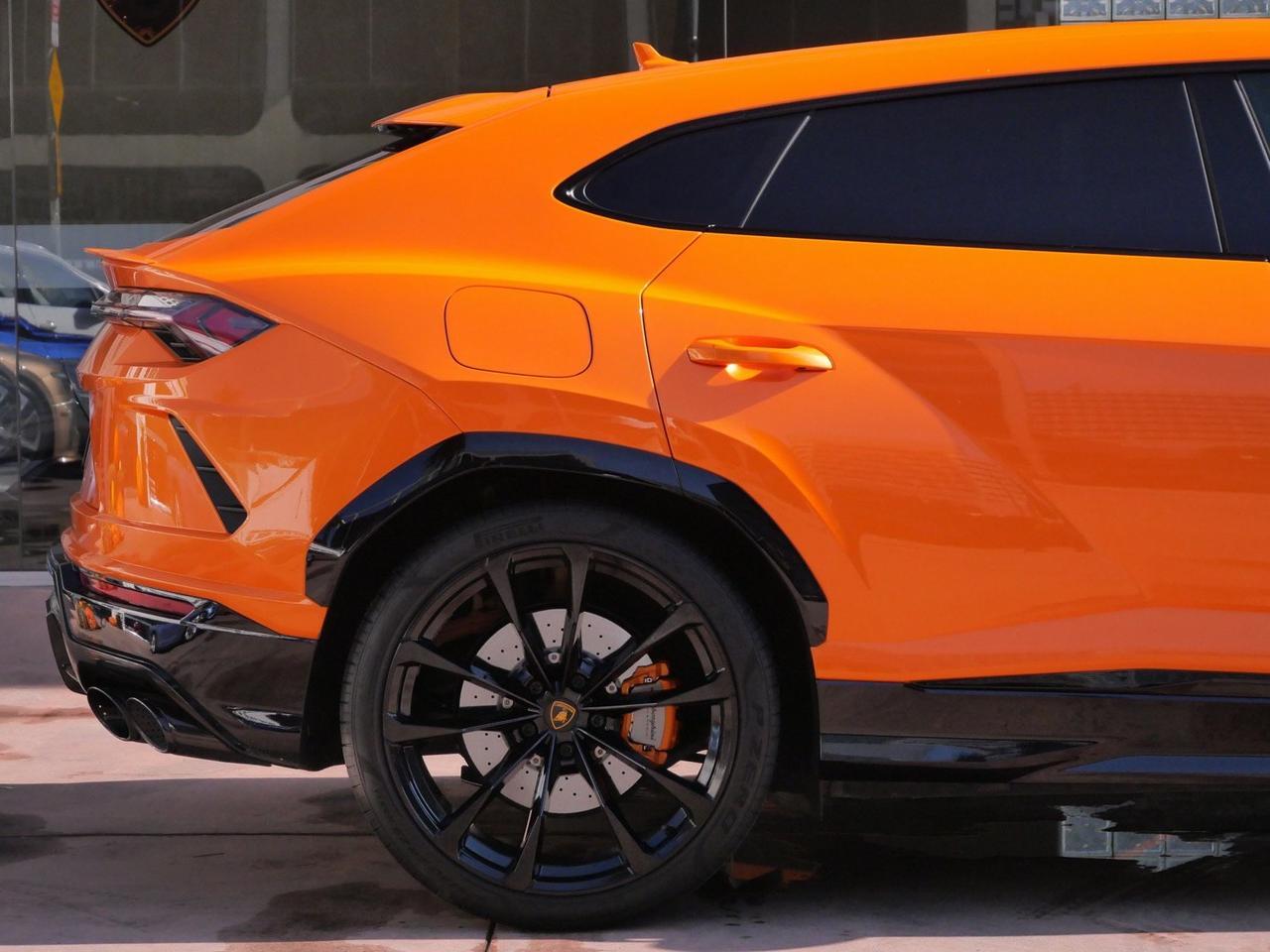 2022 Lamborghini Urus Base Base Lawrence KS