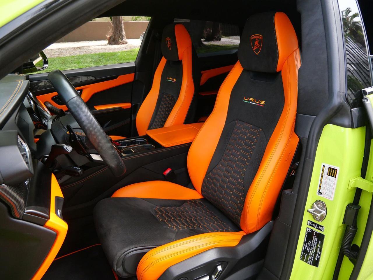 2022 Lamborghini Urus Base Base Lawrence KS