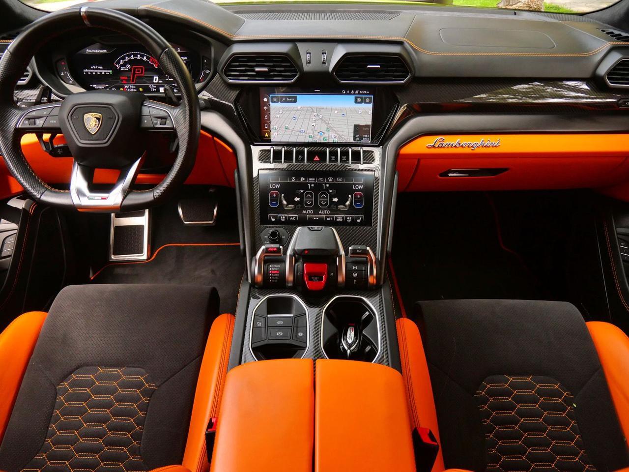 2022 Lamborghini Urus Base Base Lawrence KS