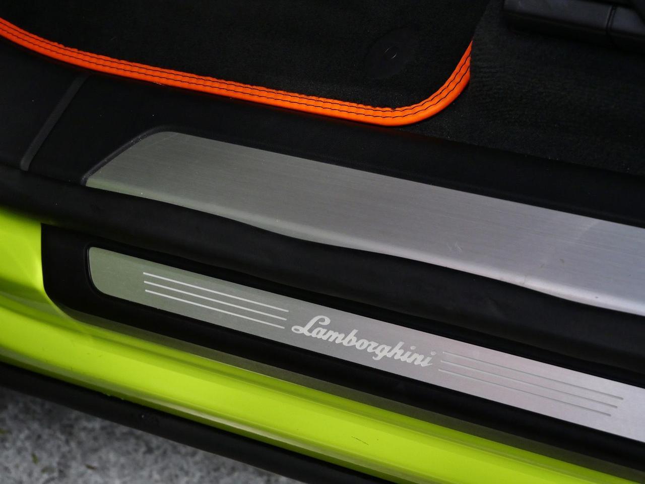 2022 Lamborghini Urus Base Base Lawrence KS