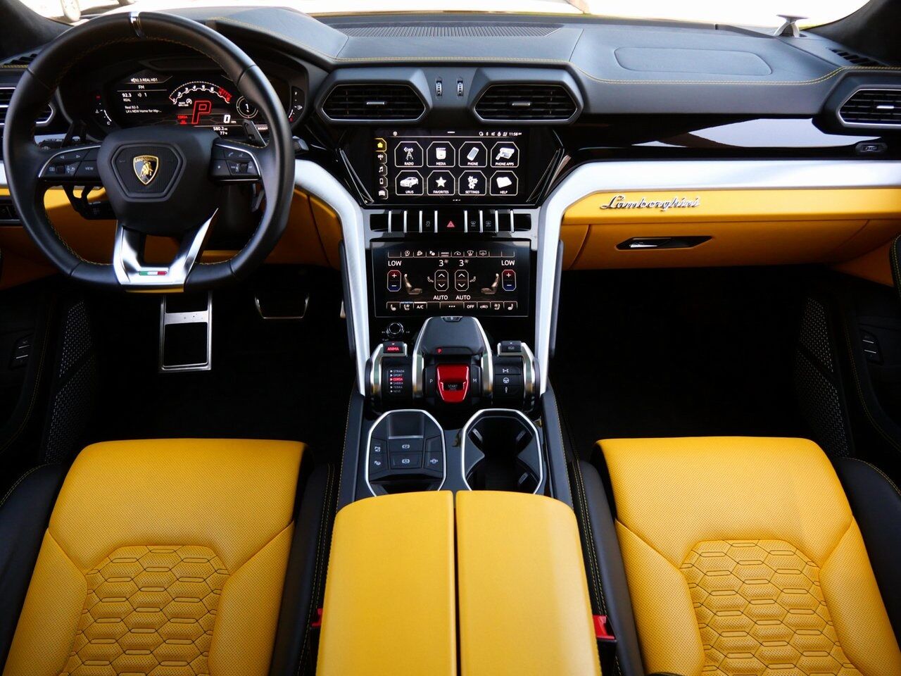 2022 Lamborghini Urus Base Base Lawrence KS