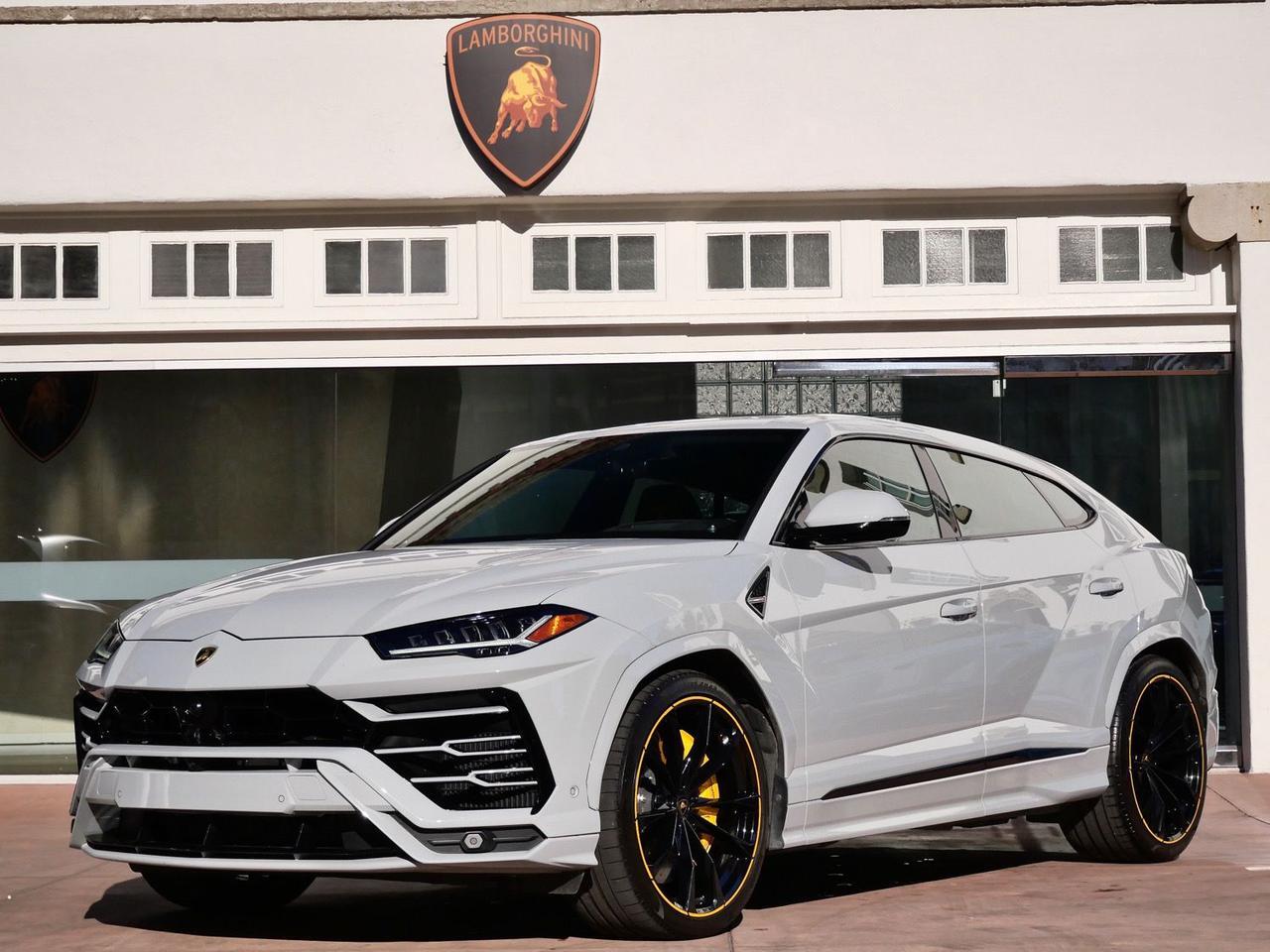 2022 Lamborghini Urus Base Base Lawrence KS