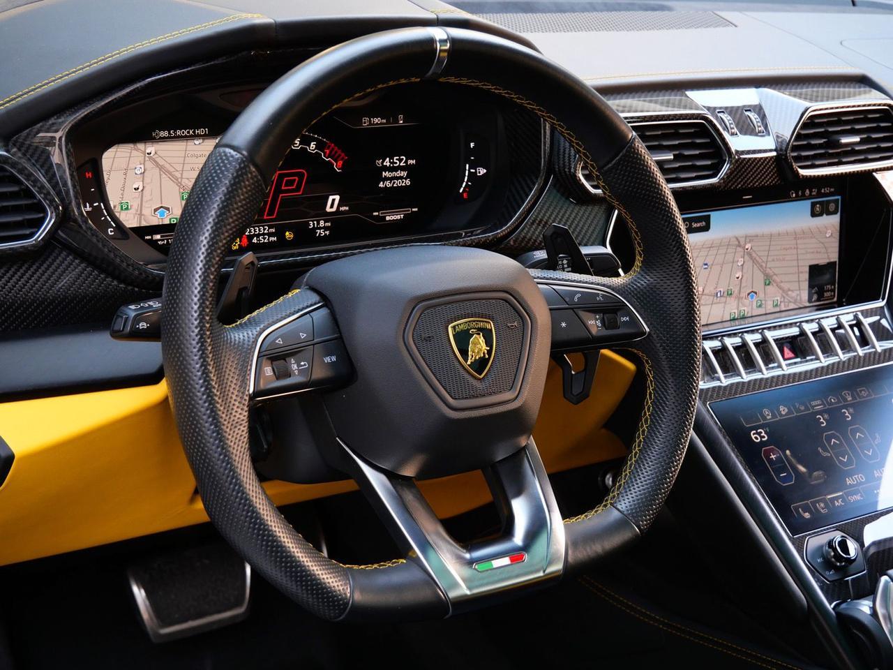 2022 Lamborghini Urus Base Base Lawrence KS