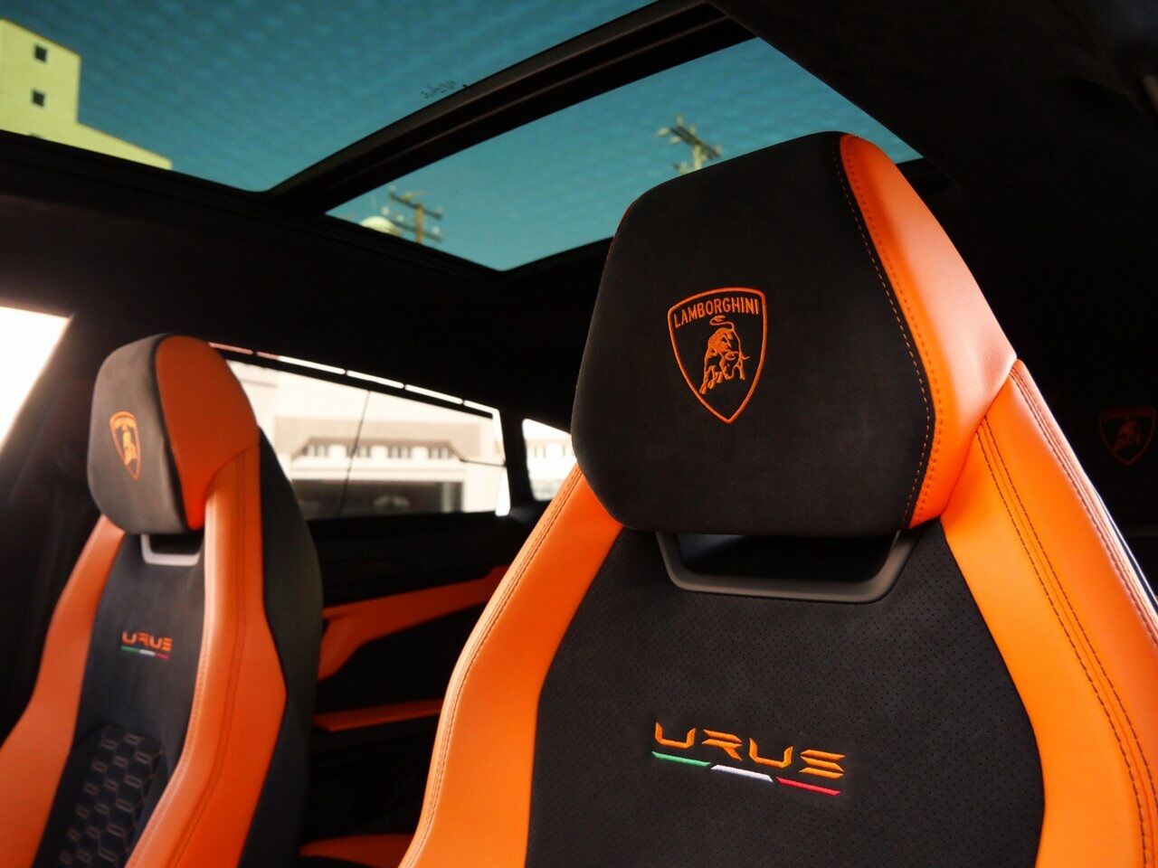 2022 Lamborghini Urus Base Base Lawrence KS