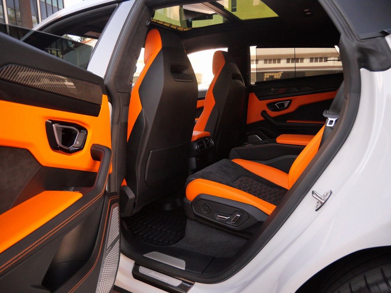 2022 Lamborghini Urus Base Base Lawrence KS