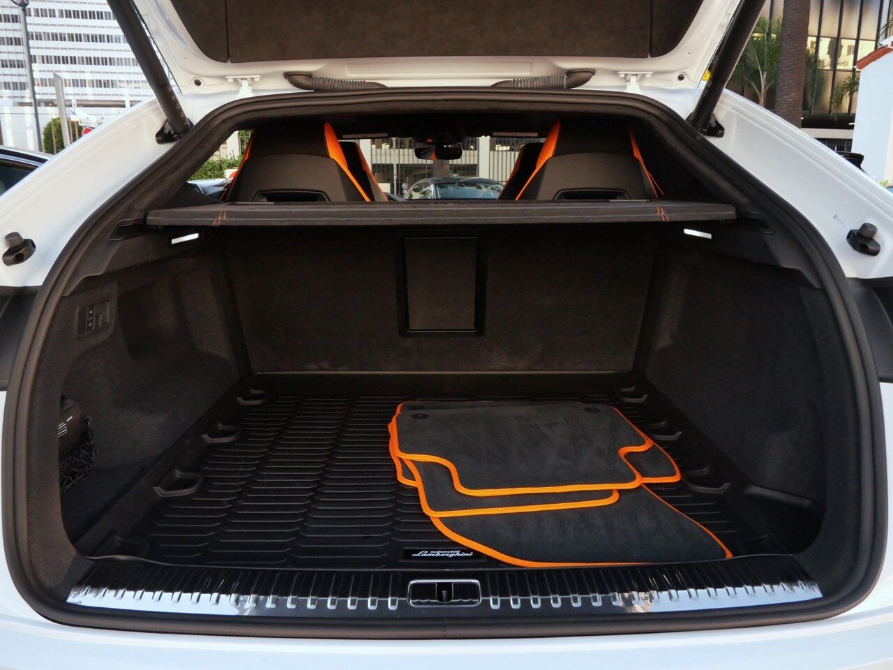 2022 Lamborghini Urus Base Base Lawrence KS