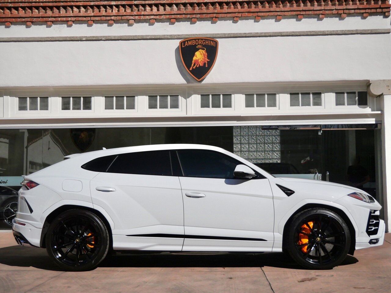 2022 Lamborghini Urus Base Base Lawrence KS