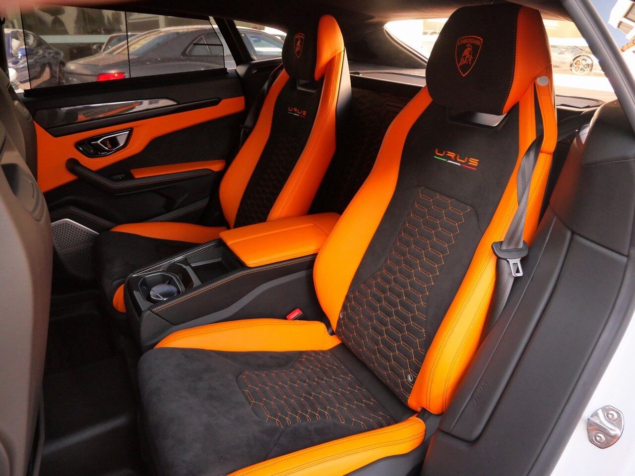 2022 Lamborghini Urus Base Base Lawrence KS