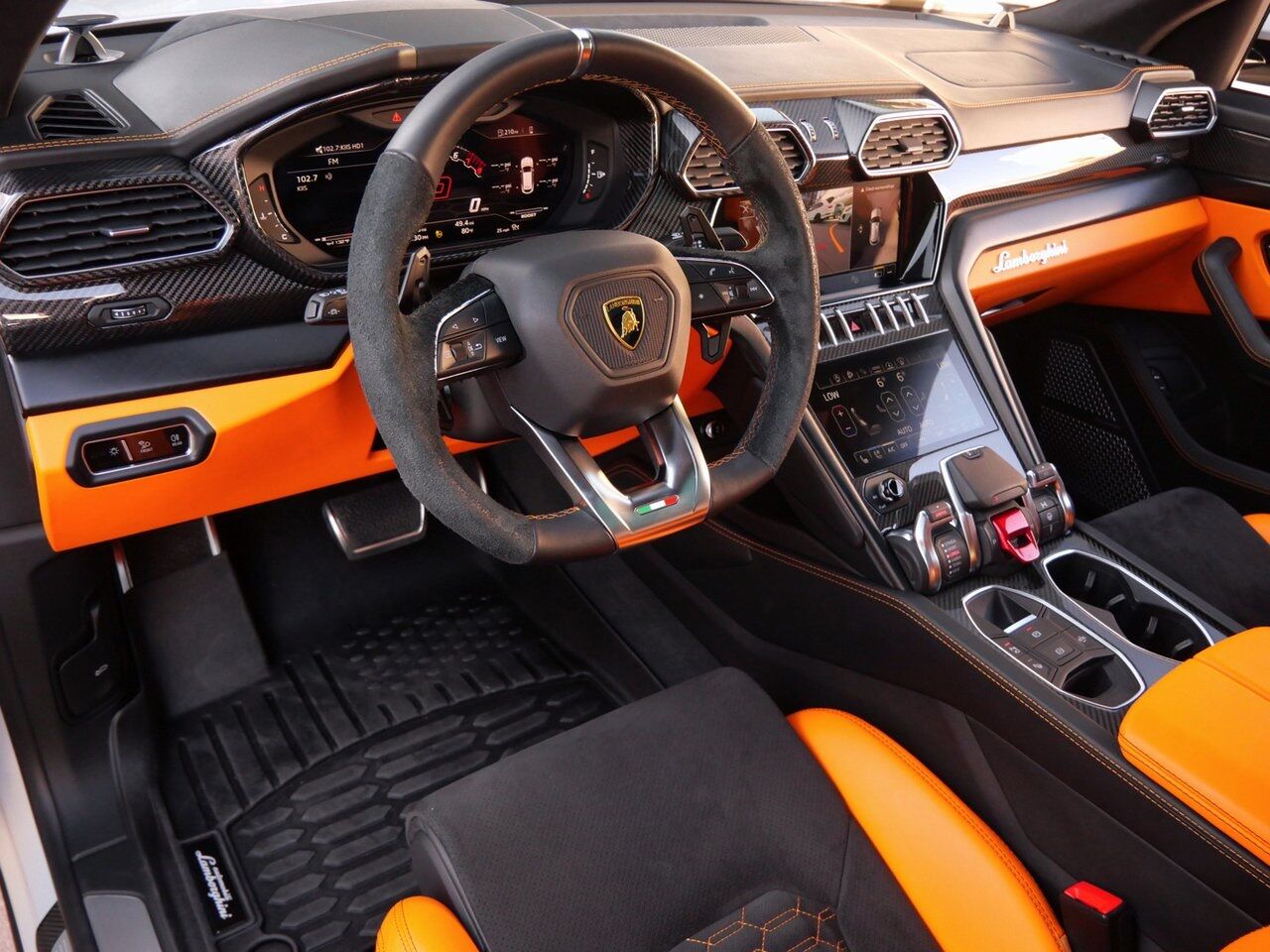 2022 Lamborghini Urus Base Base Lawrence KS