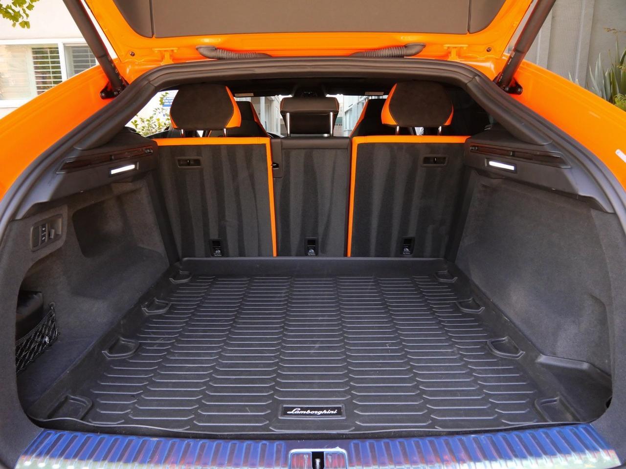 2022 Lamborghini Urus Base Base Lawrence KS