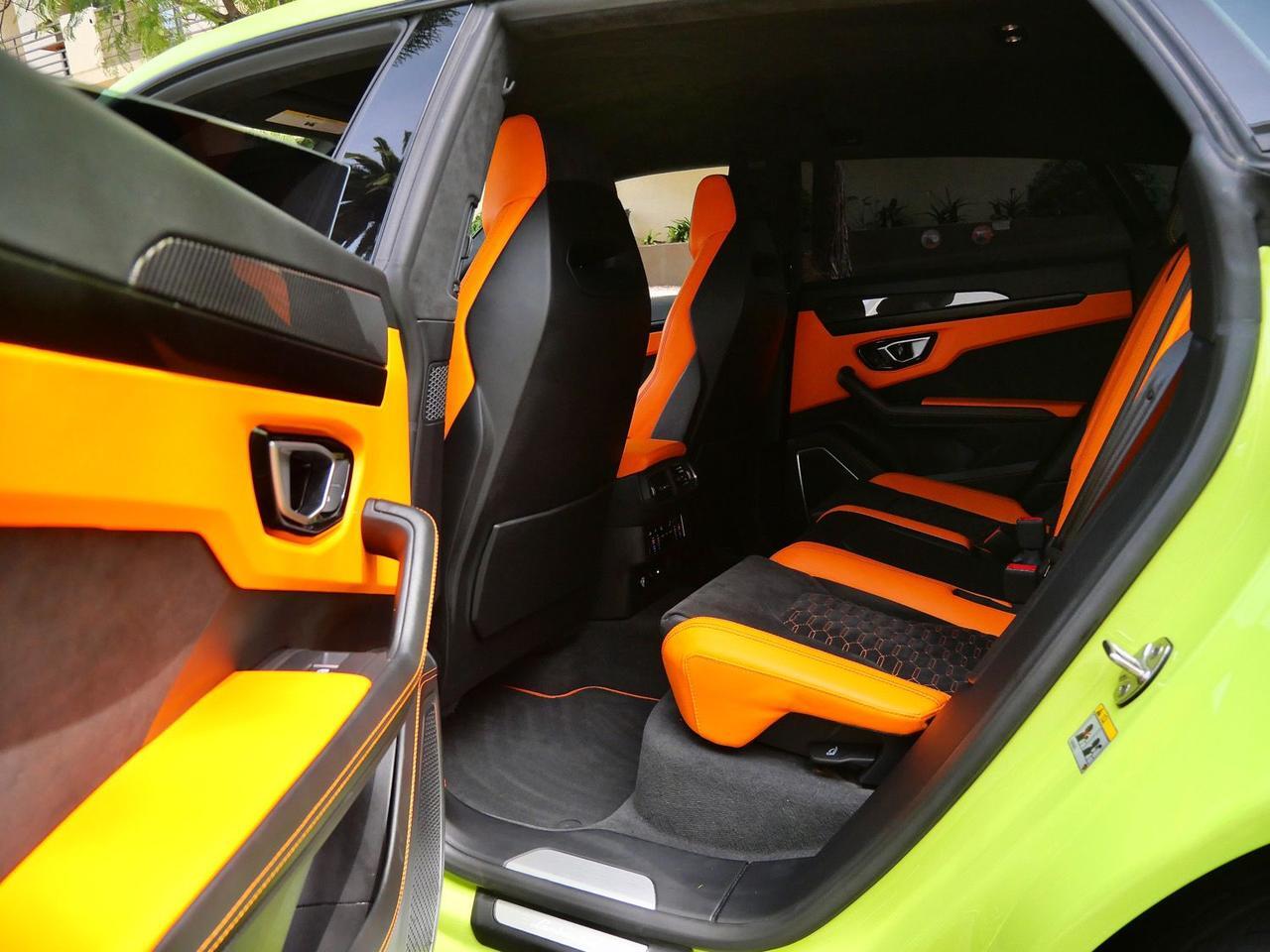 2022 Lamborghini Urus Base Base Lawrence KS