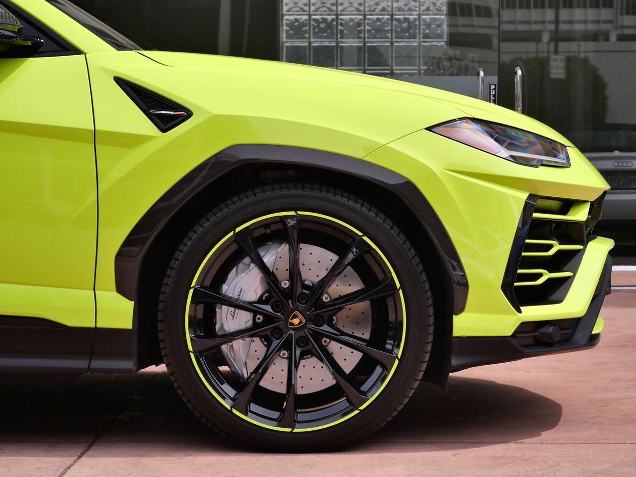 2022 Lamborghini Urus Base Base Lawrence KS