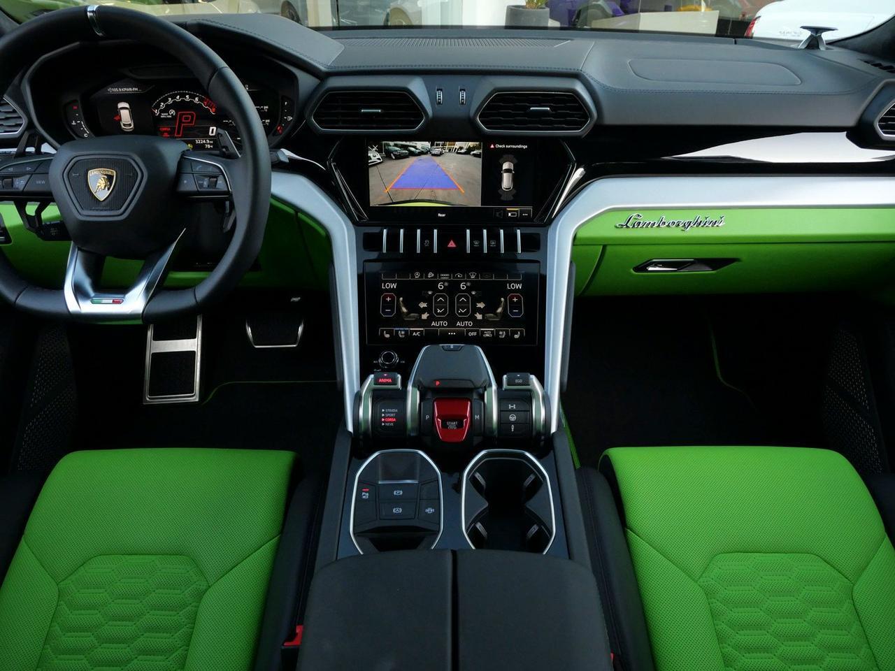 2022 Lamborghini Urus Base Base Lawrence KS