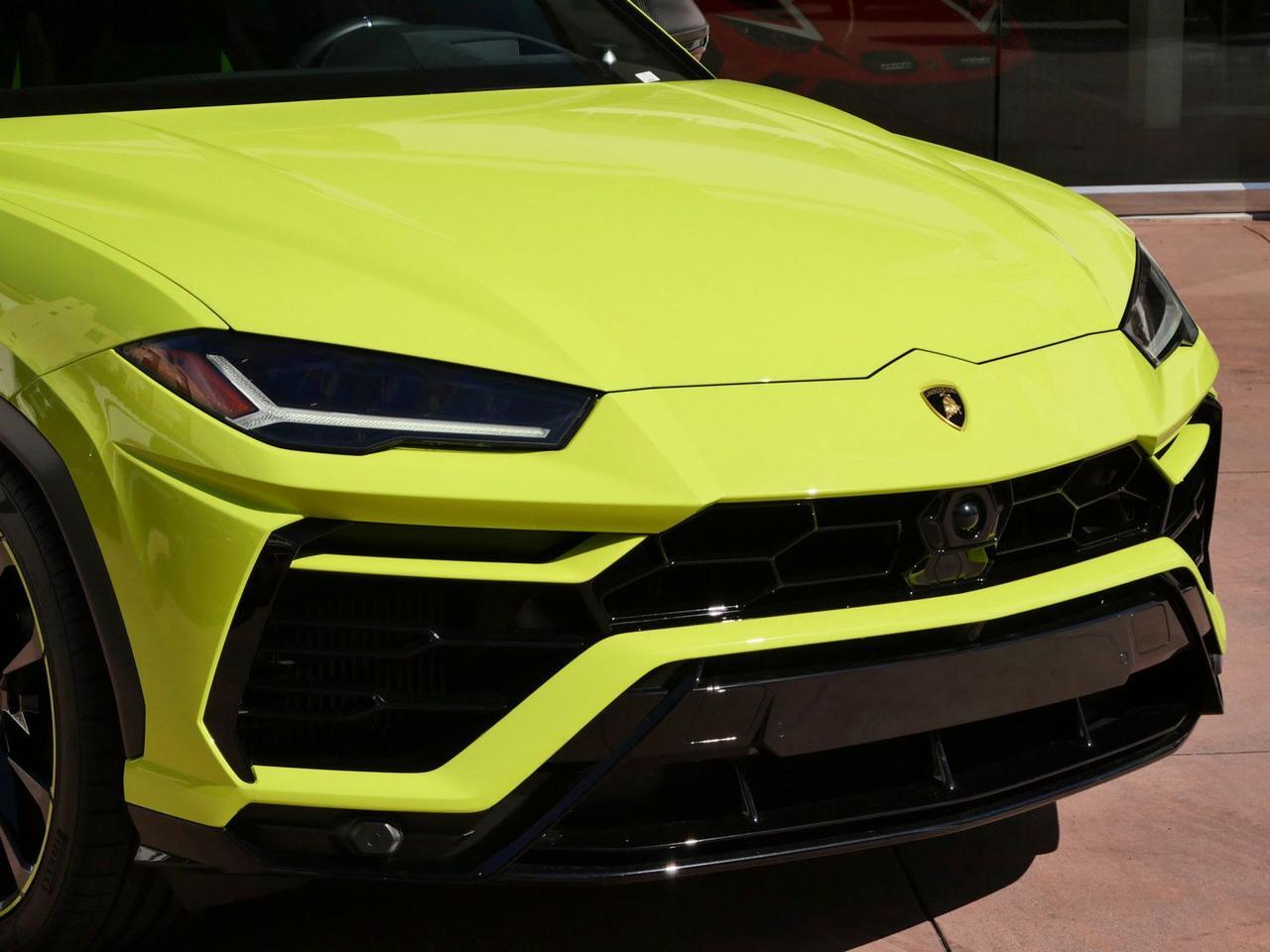 2022 Lamborghini Urus Base Base Lawrence KS