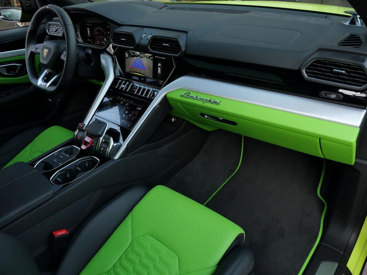 2022 Lamborghini Urus Base Base Lawrence KS