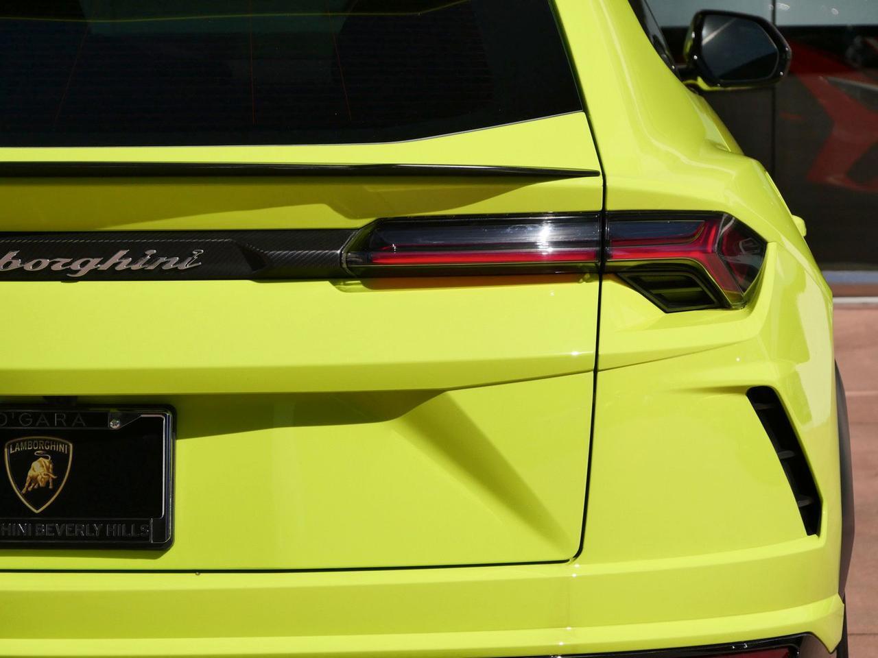 2022 Lamborghini Urus Base Base Lawrence KS