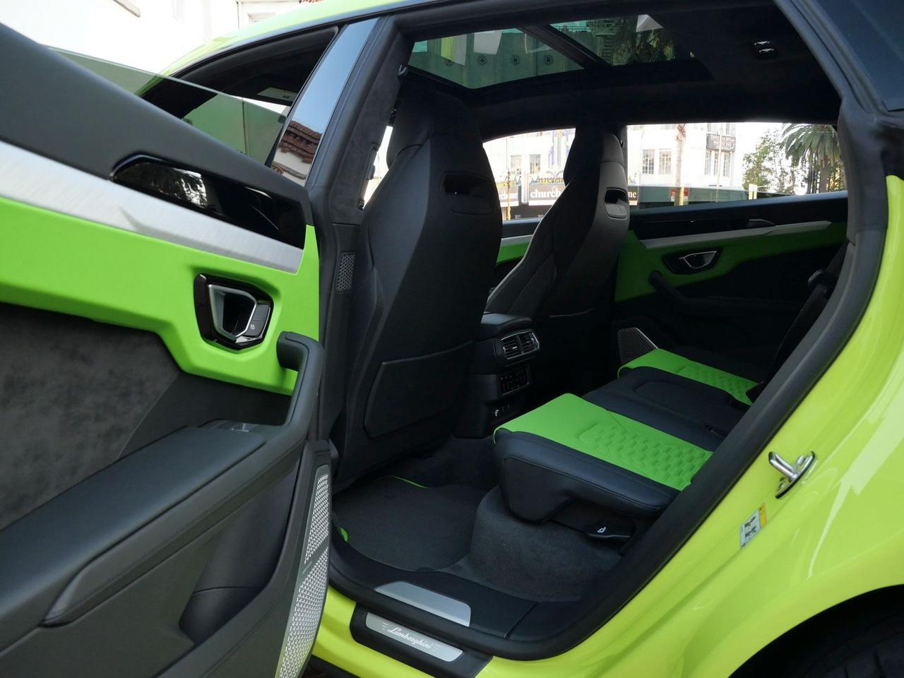 2022 Lamborghini Urus Base Base Lawrence KS
