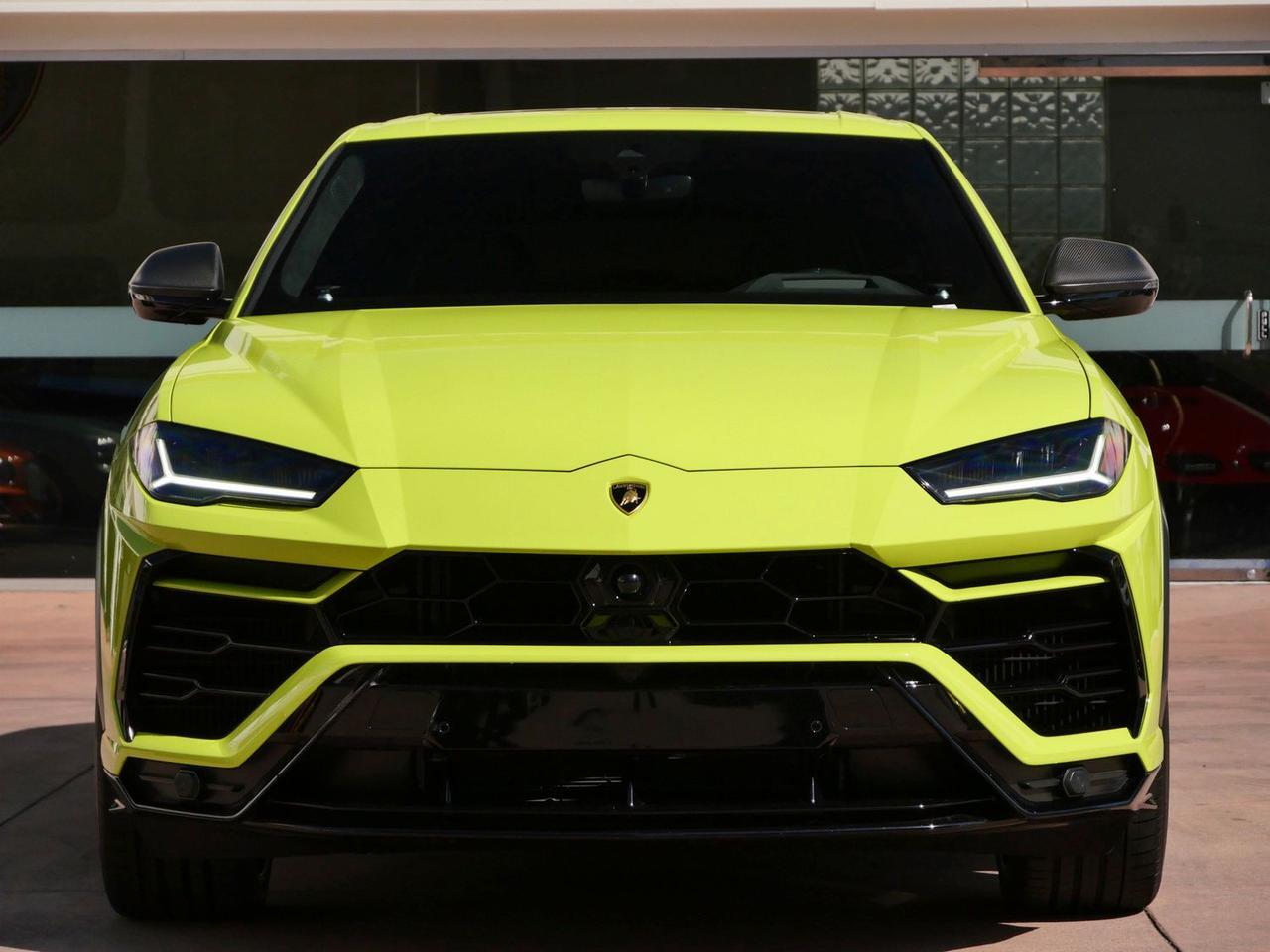2022 Lamborghini Urus Base Base Lawrence KS