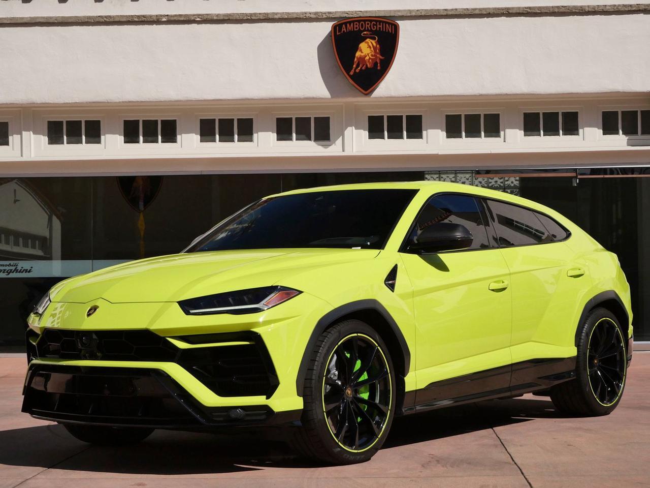 2022 Lamborghini Urus Base Base Lawrence KS